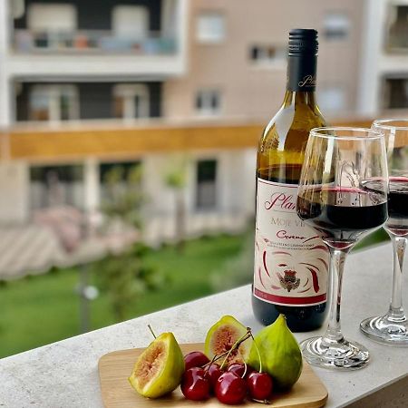 Olive Square Apartment Budva Bagian luar foto
