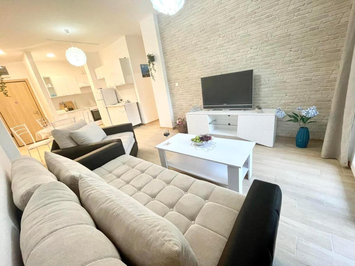 Olive Square Apartment Budva Bagian luar foto
