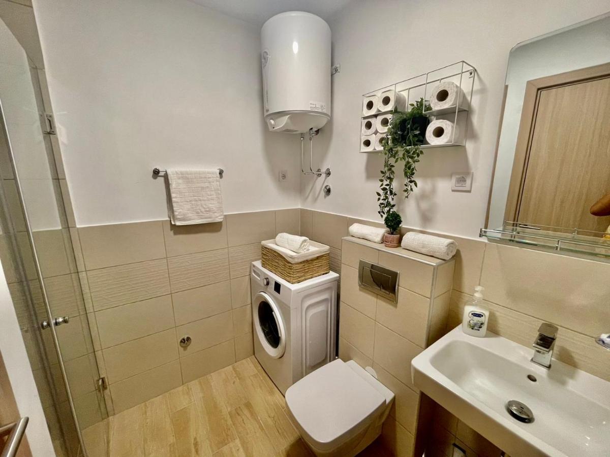 Olive Square Apartment Budva Bagian luar foto