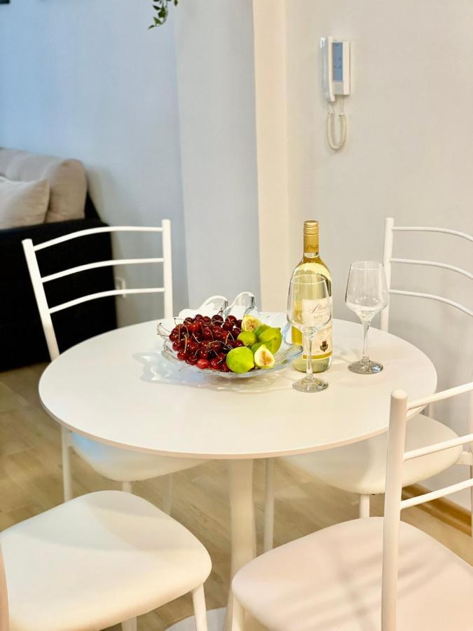 Olive Square Apartment Budva Bagian luar foto