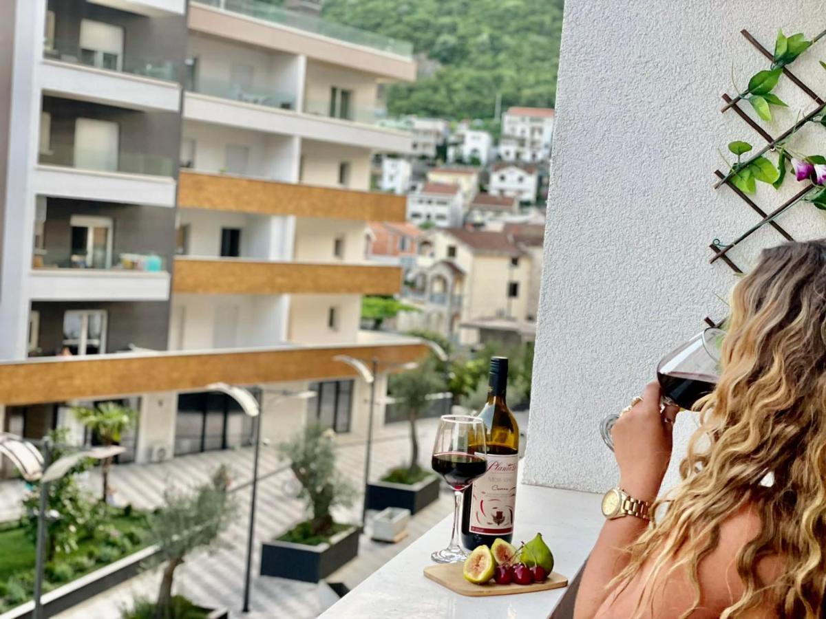 Olive Square Apartment Budva Bagian luar foto